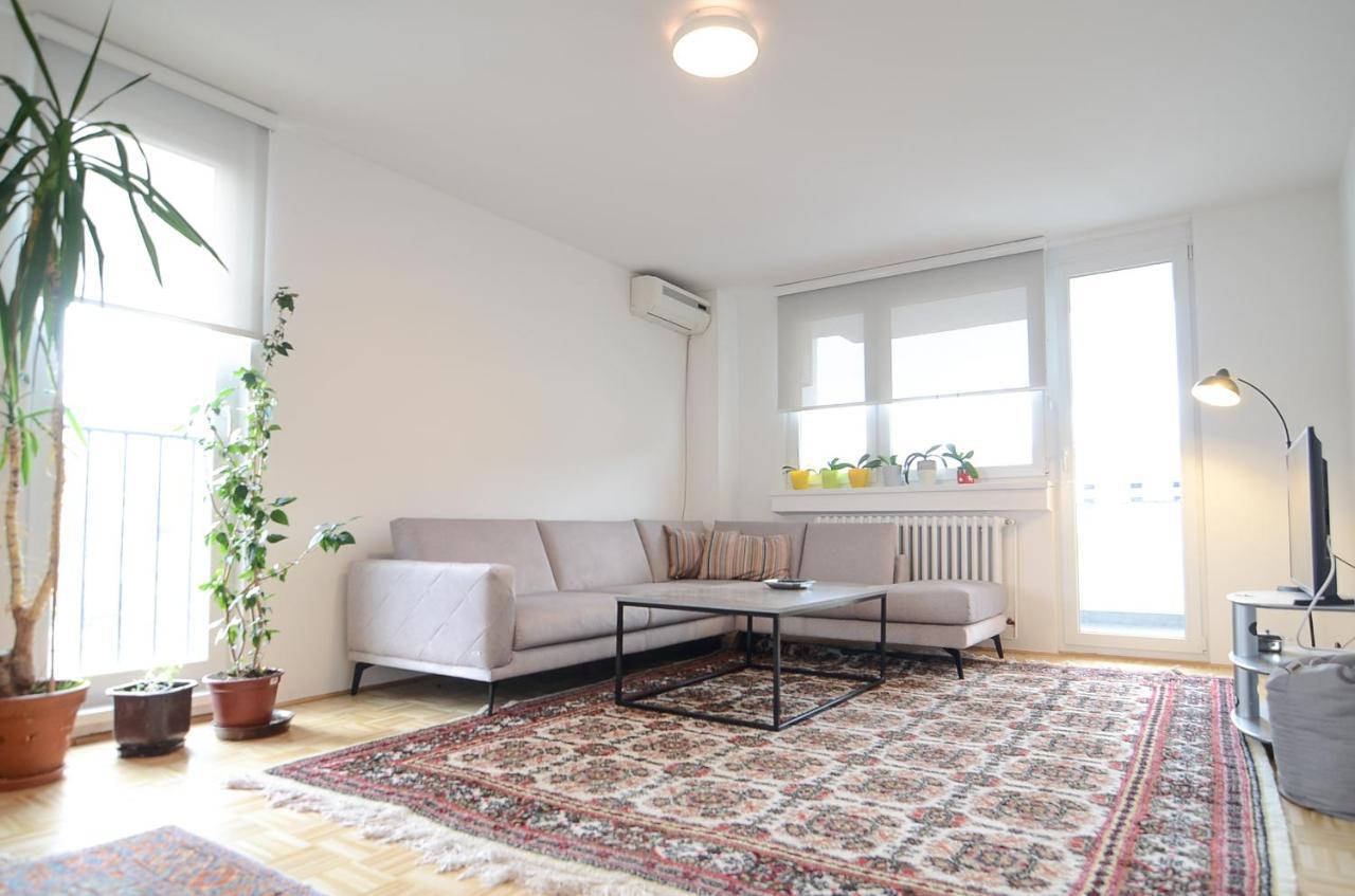 Sunset Square Apartment Sarajevo Ngoại thất bức ảnh