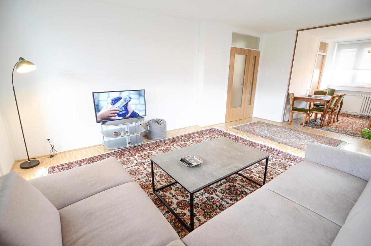 Sunset Square Apartment Sarajevo Ngoại thất bức ảnh